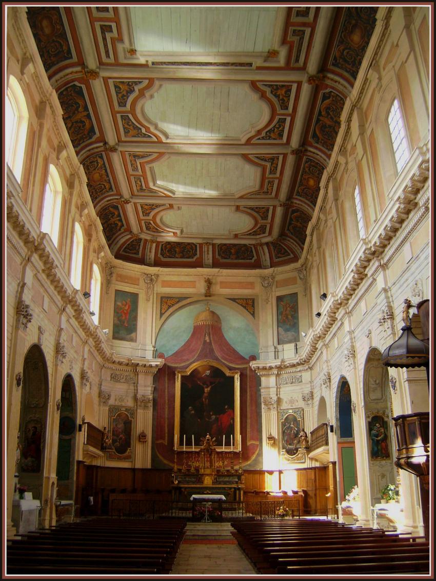 Intrieur de la Madeleine  Martigues (13)